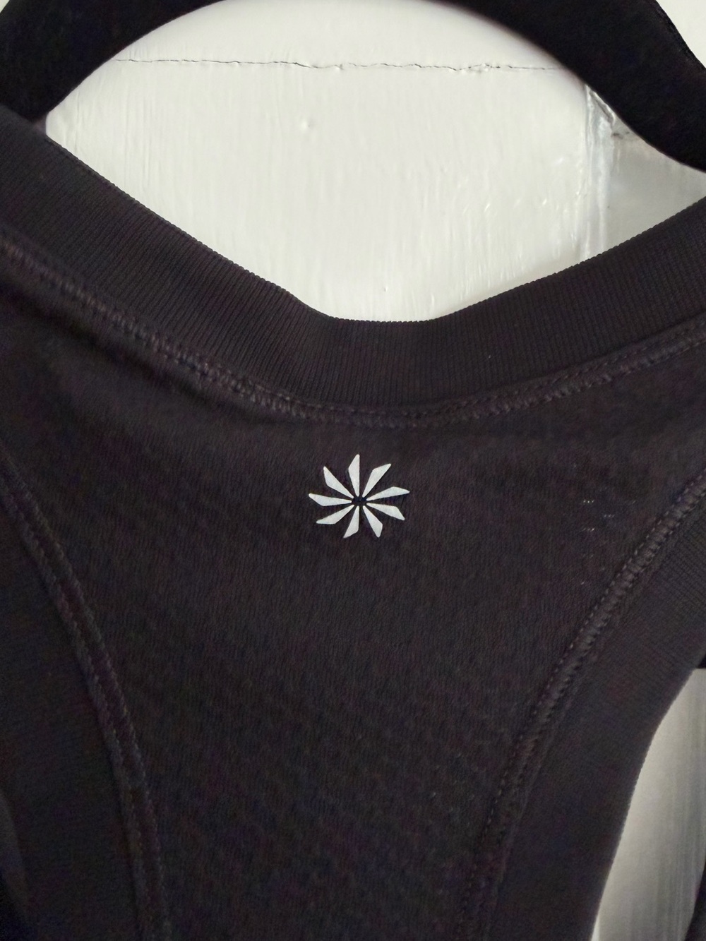 Athleta Black Momentum Seamless Tank Size Large - Picture 4 of 10